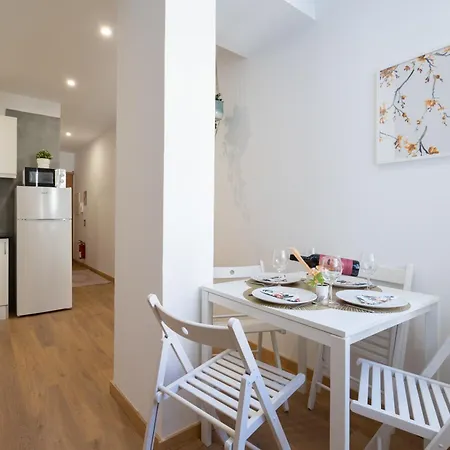 Host Wise - Enchanting Unique Flat - Ace Location * Oporto