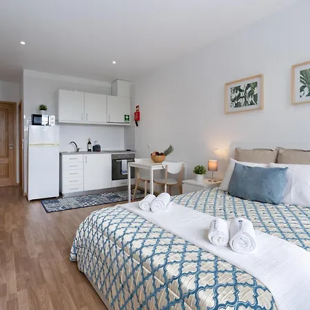 Host Wise - Enchanting Unique Flat - Ace Location Porto