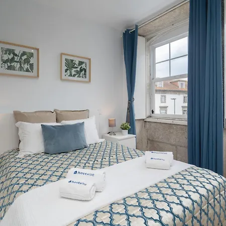 Host Wise - Enchanting Unique Flat - Ace Location Apartment