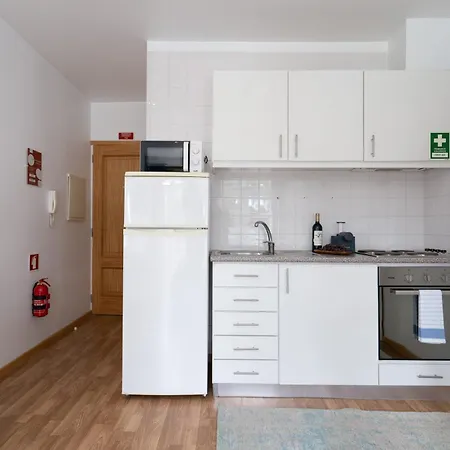 Apartamento Host Wise - Enchanting Unique Flat - Ace Location