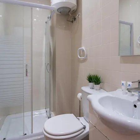 Host Wise - Enchanting Unique Flat - Ace Location Porto