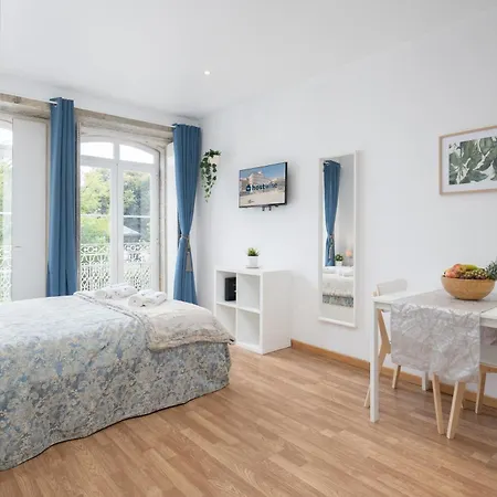 Host Wise - Enchanting Unique Flat - Ace Location * Porto