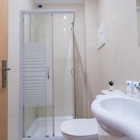 Host Wise - Enchanting Unique Flat - Ace Location * Oporto