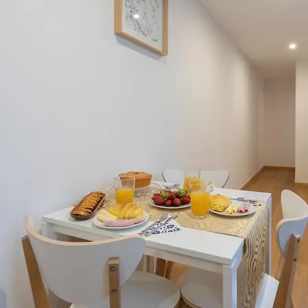 Host Wise - Enchanting Unique Flat - Ace Location Апартаменты Порту