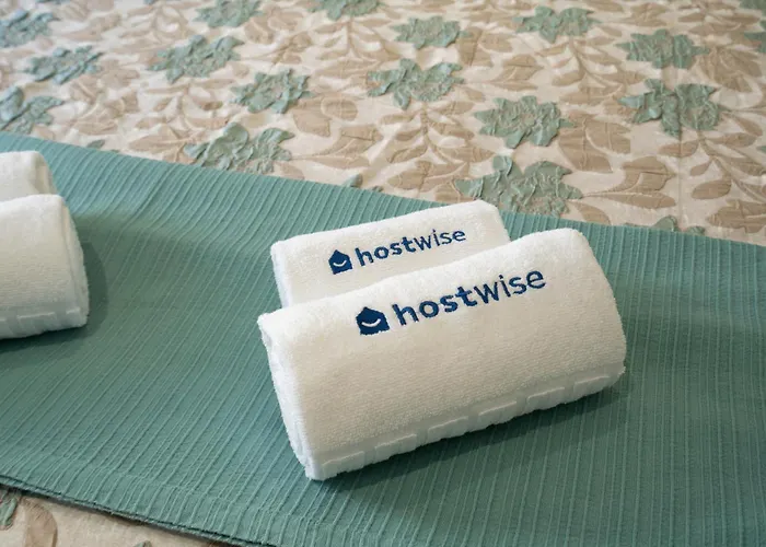 Host Wise - Enchanting Unique Flat - Ace Location Daire Porto