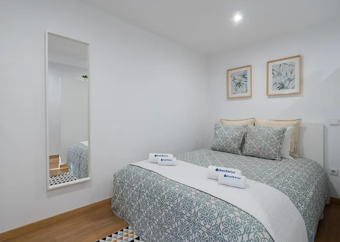 Host Wise - Enchanting Unique Flat - Ace Location Porto